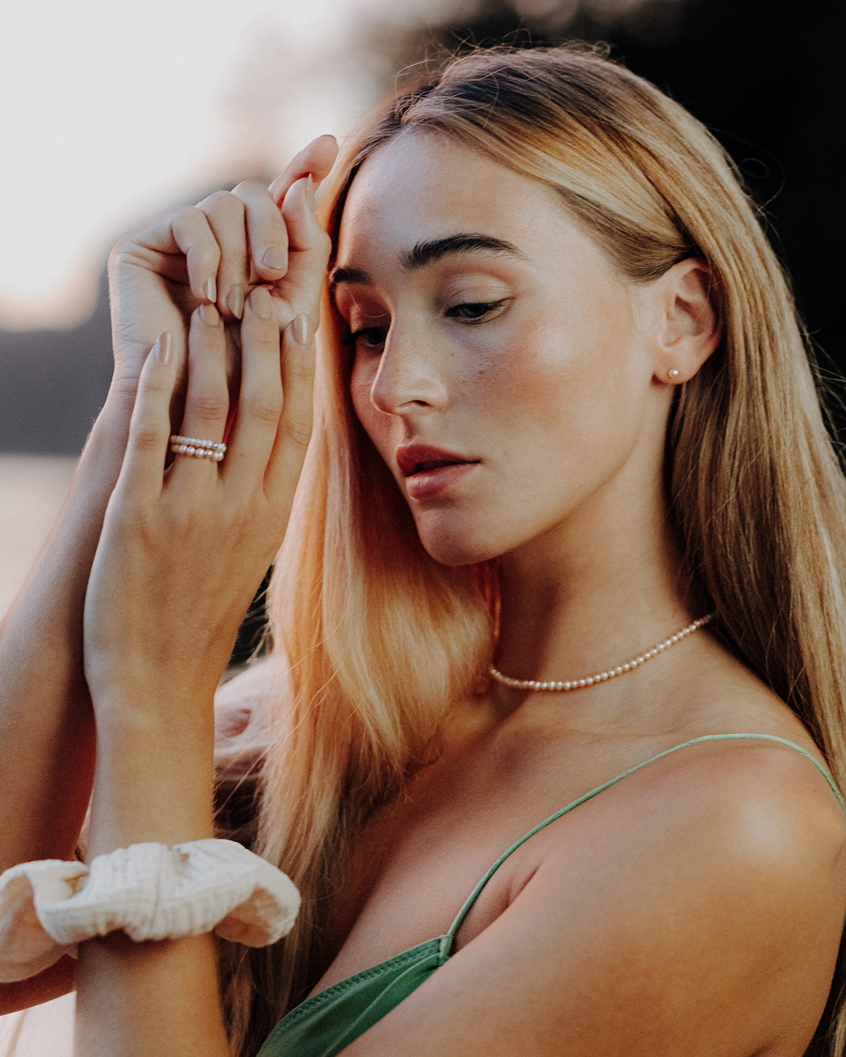 pachfarbener Damen Perlen Chocker mit einem 925 Sterling Silber Verschluss und einer 5cm Verlängerungskette