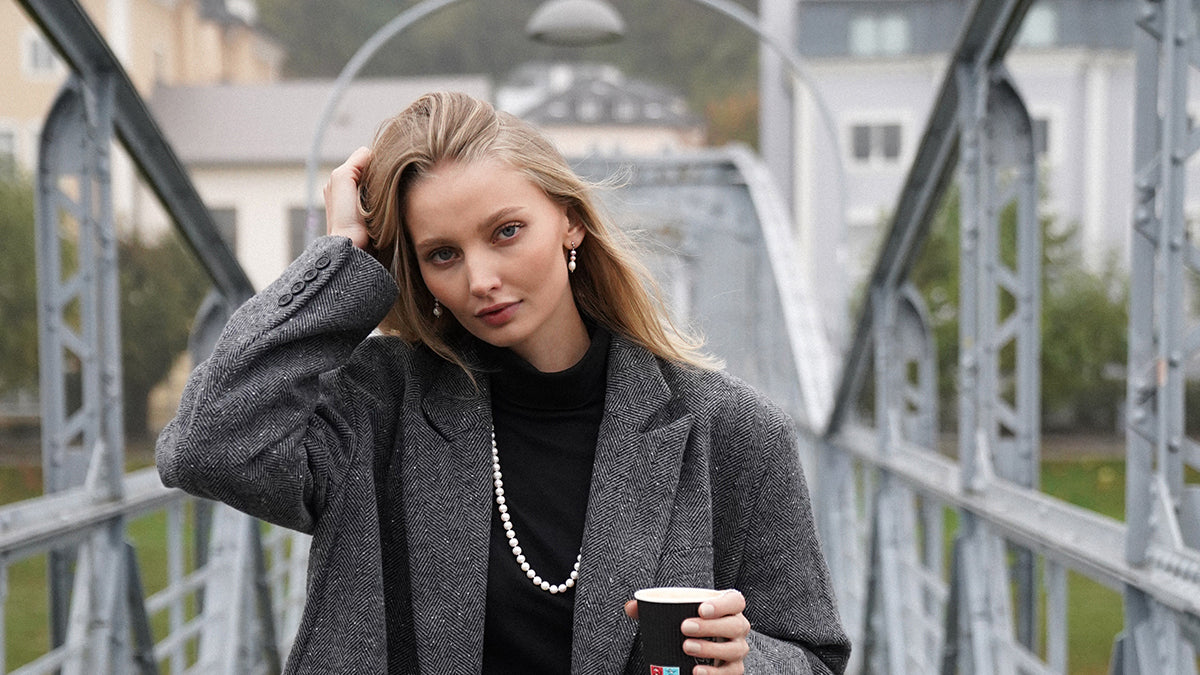 Kann Schmuck wirklich jünger machen? Die Antwort lautet: Ja