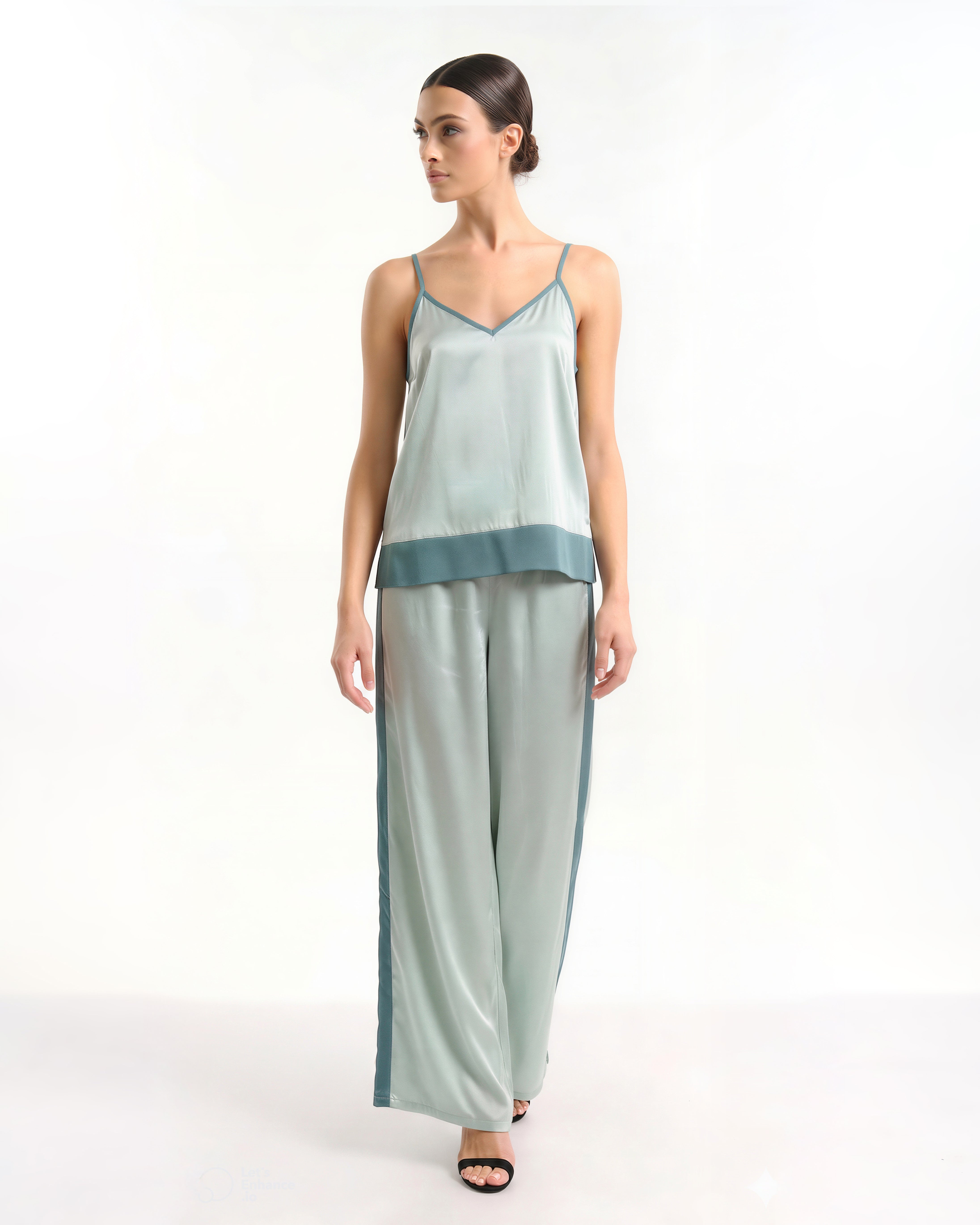 Elegantes Damen Set – Fließendes Top & Weite Hose