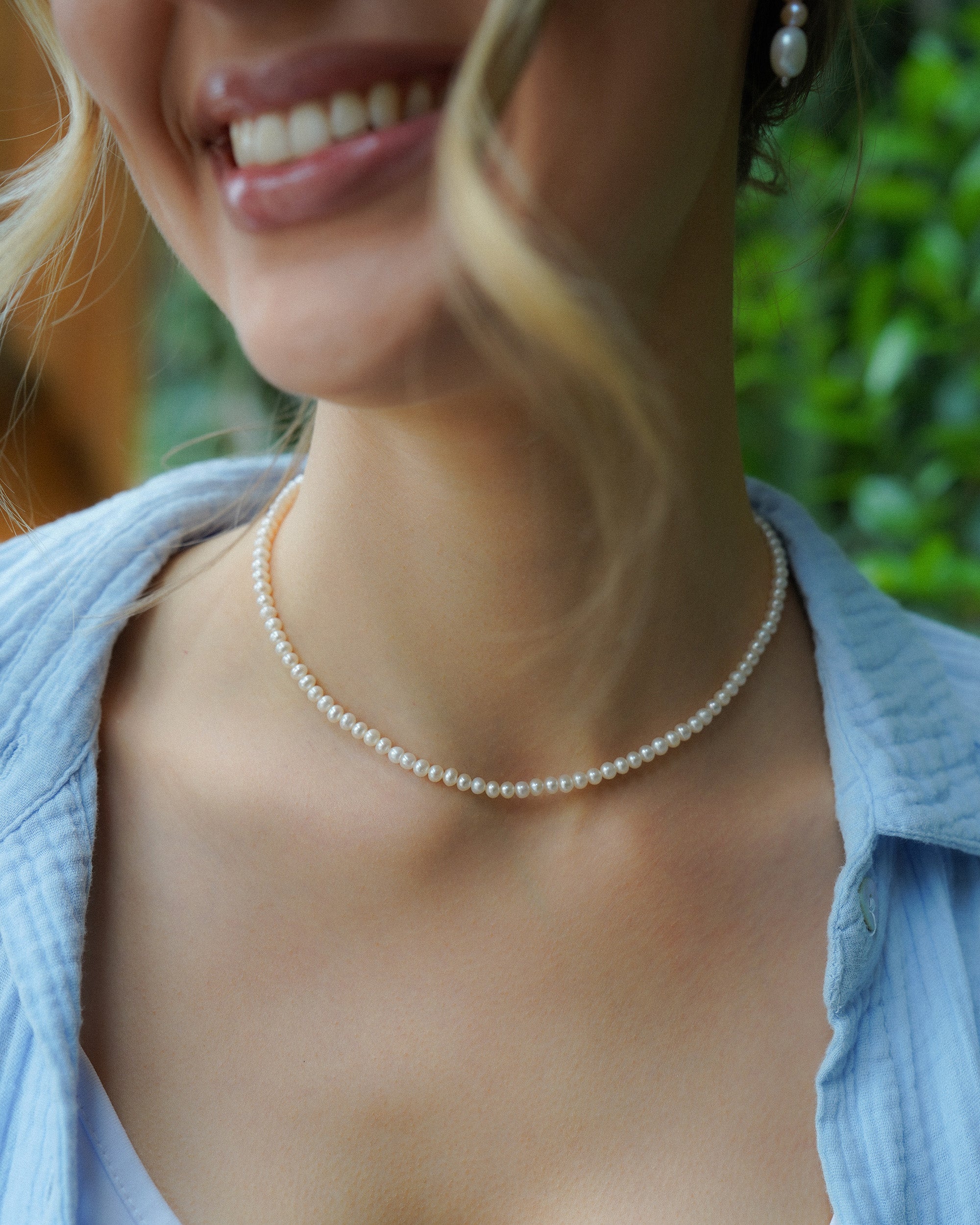 White Pearl Choker